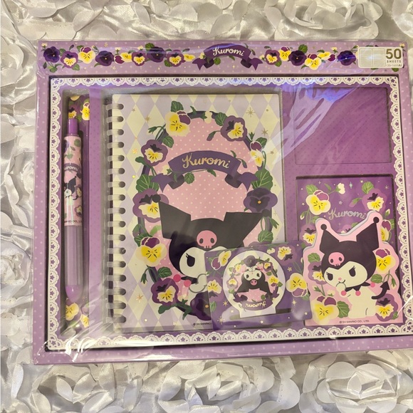 Kuromi Plush and Accessories Set in Purple - Picture 9 of 14